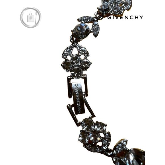 Givenchy - Picture 2 of 11